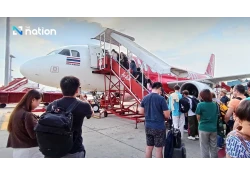 ТАЙЛАНДЫН ХААНТ УЛС ШИНЭ ЖИЛИЙН БАЯРЫН ҮЕЭР 580,000 ОРЧИМ ГАДААД ЖУУЛЧИН ХҮЛЭЭН АВАВ