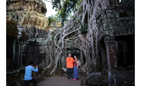 МАЛАЙЗ УЛСЫН ИРГЭД ЭНЭ ОНЫ СҮҮЛИЙН АМРАЛТАА ТАЙЛАНДЫН ХААНТ УЛСАД ӨНГӨРҮҮЛЭХ СОНИРХОЛТОЙ БАЙНА